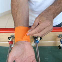 Rouleau de bande Snake auto-adhésive